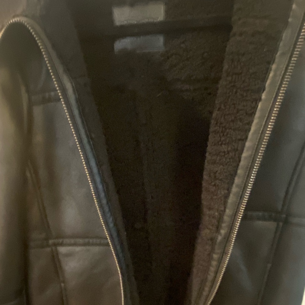 Levi’s Women’s Faux Shearling black funnel Coat 3/4 length NEW WITH TAGS - Picture 7 of 7